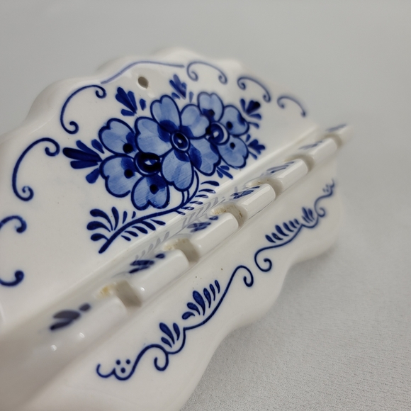 Delfts Blue Hand Painted Ceramic Spoon Holder - Picture 7 of 12